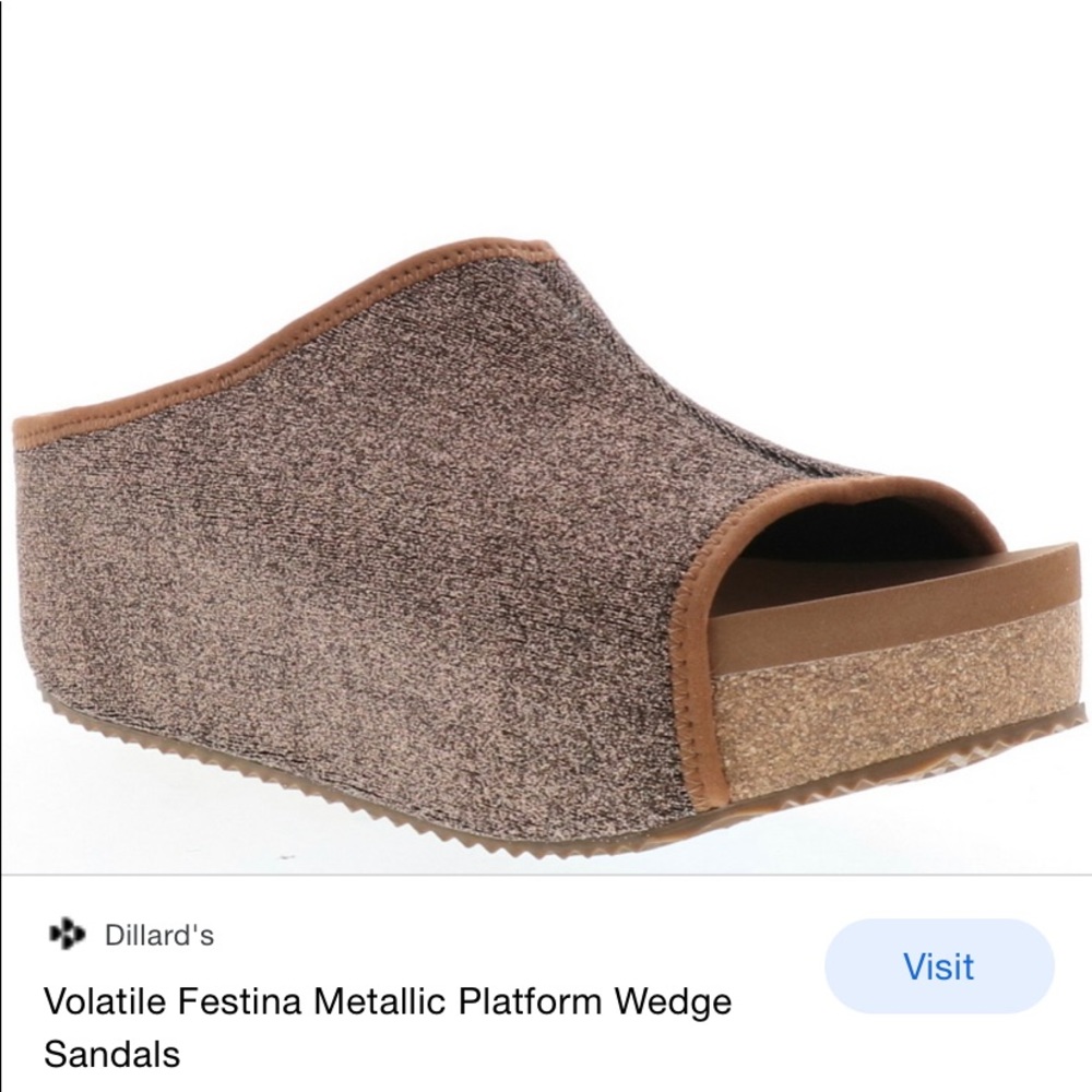 Volatile metallic platform shoes